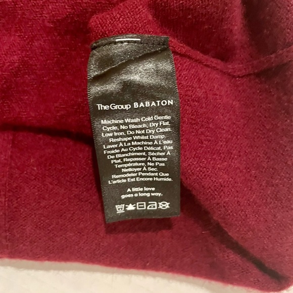 The Group by Babaton Aritzia Luxe Cashmere Crew XS Red - Picture 8 of 8